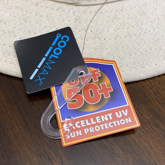 🔥2/$60🔥TOMMY BAHAMA 🍹🌴 - Picture 9 of 9